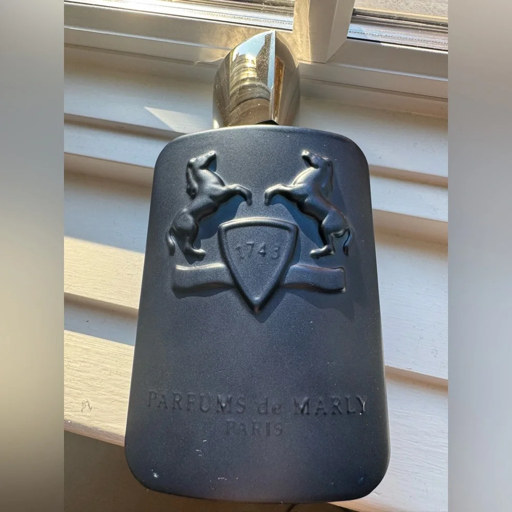 Parfums de Marly Layton Eau de Parfum - Picture 1 of 6